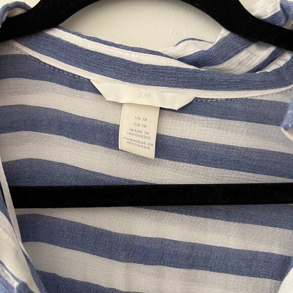 H&M Blue Striped Button Down - Picture 2 of 4